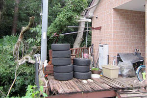 傷んだウッドデッキのリフォーム前